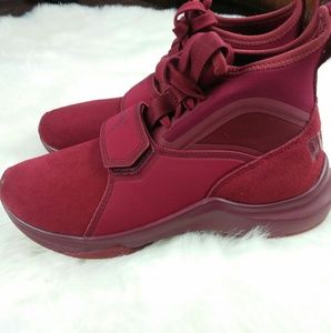 phenom suede women's training shoes